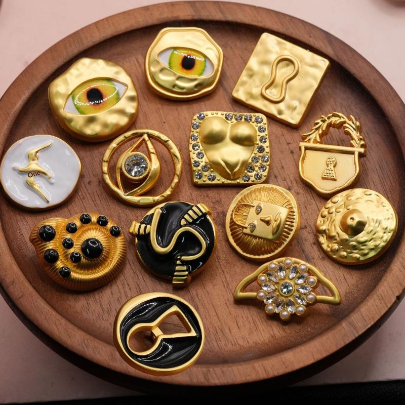 زر معدني عتيق على شكل قلب بتصم - مراجعة Craft Embellishment وسعره